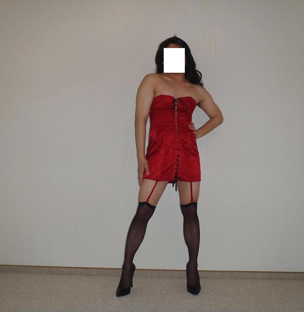 赤いコルセットのドレス
 #36352796