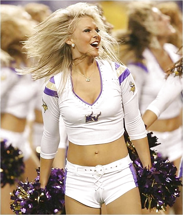 Cheerleaders - pantyhose and camel toes (non-nude) #30181458