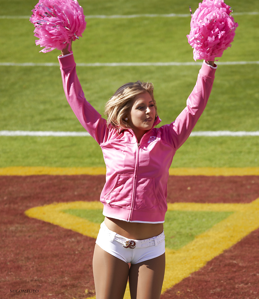 Cheerleaders - pantyhose and camel toes (non-nude) #30181462