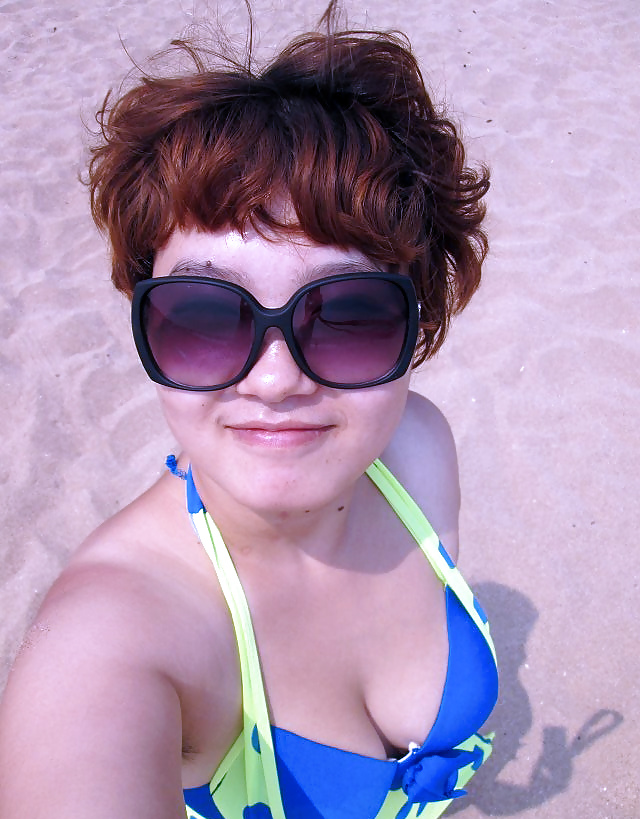 Mi visita a la playa (hermosas asiáticas con axilas peludas)
 #23637719