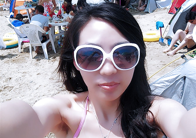 私のビーチへの訪問（毛むくじゃらの脇の下を持つ美しいアジア人
 #23637914