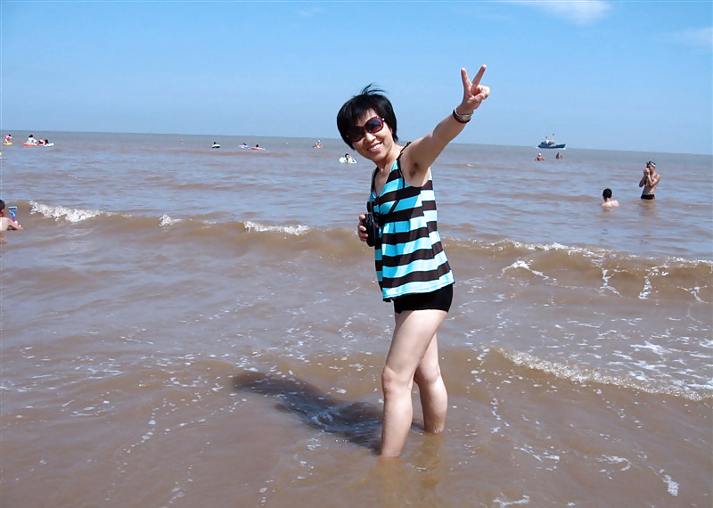 私のビーチへの訪問（毛むくじゃらの脇の下を持つ美しいアジア人
 #23638094