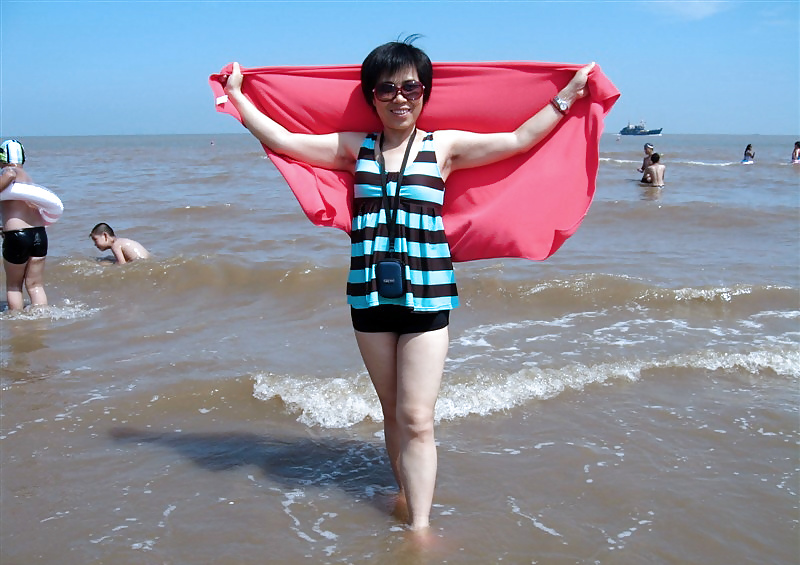 私のビーチへの訪問（毛むくじゃらの脇の下を持つ美しいアジア人
 #23638101
