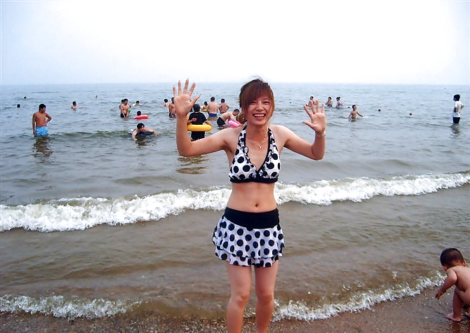 私のビーチへの訪問（毛むくじゃらの脇の下を持つ美しいアジア人
 #23638213