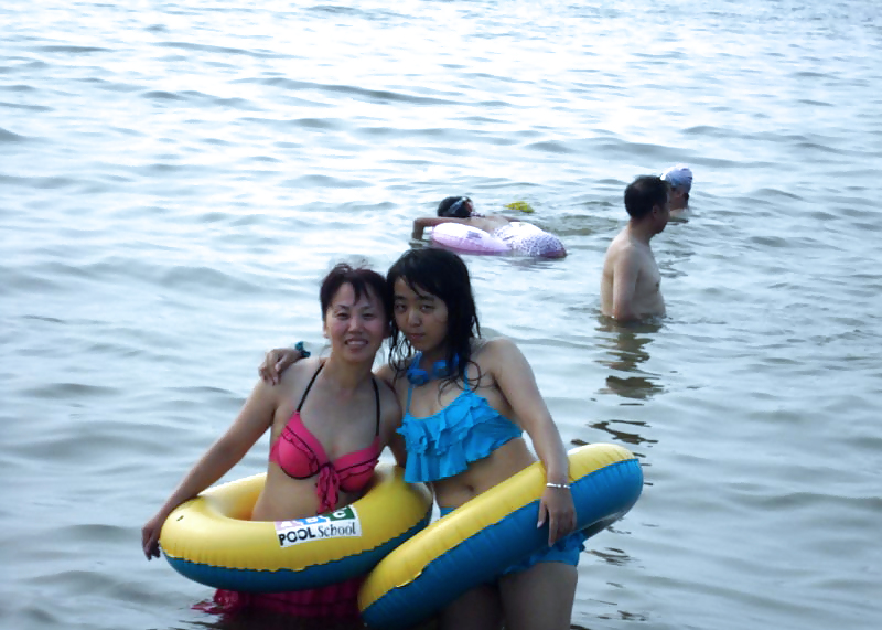 私のビーチへの訪問（毛むくじゃらの脇の下を持つ美しいアジア人
 #23638218
