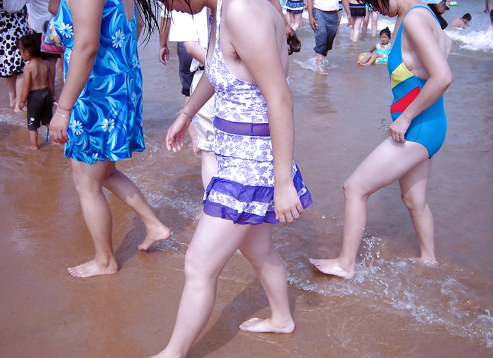 私のビーチへの訪問（毛むくじゃらの脇の下を持つ美しいアジア人
 #23638356
