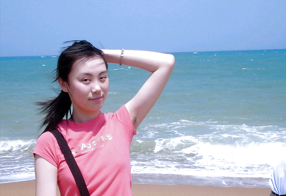 私のビーチへの訪問（毛むくじゃらの脇の下を持つ美しいアジア人
 #23638527