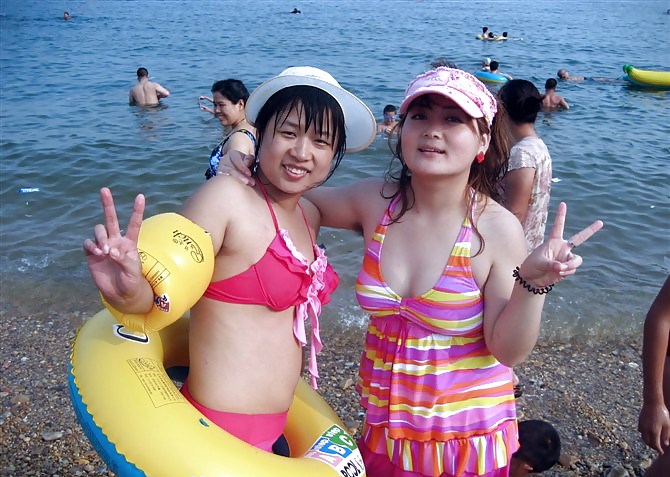 Ma Visite à La Plage (belles Asians Avec Aisselles Poilues) #23638627