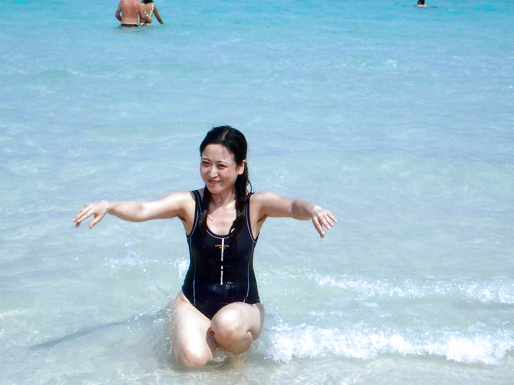 私のビーチへの訪問（毛むくじゃらの脇の下を持つ美しいアジア人
 #23638690
