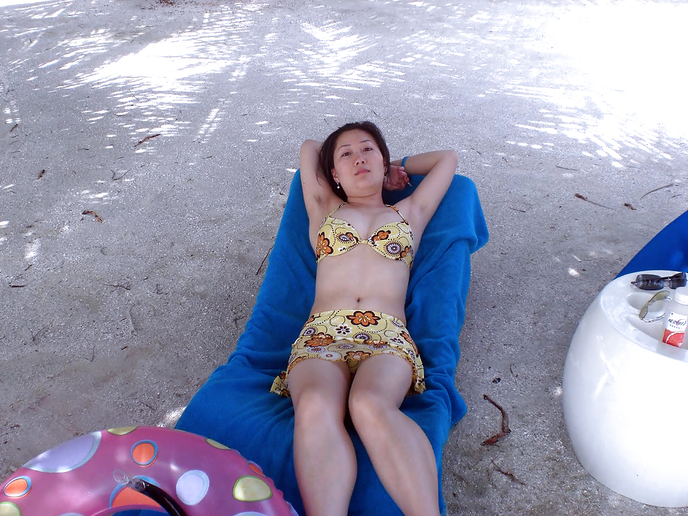 私のビーチへの訪問（毛むくじゃらの脇の下を持つ美しいアジア人
 #23638983