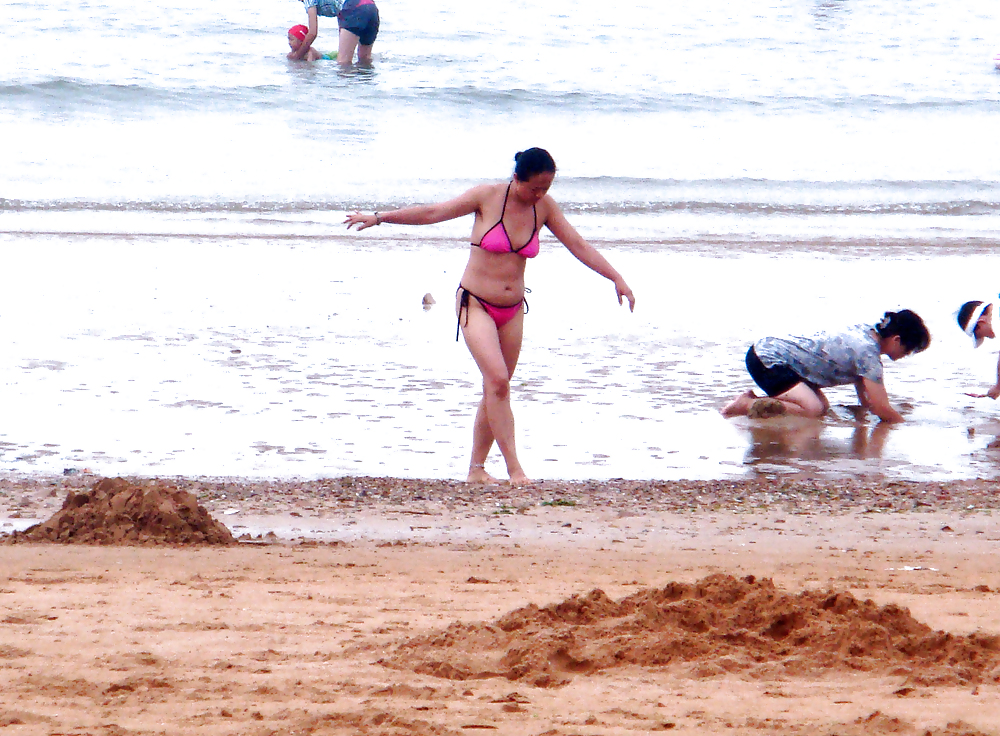 私のビーチへの訪問（毛むくじゃらの脇の下を持つ美しいアジア人
 #23639143