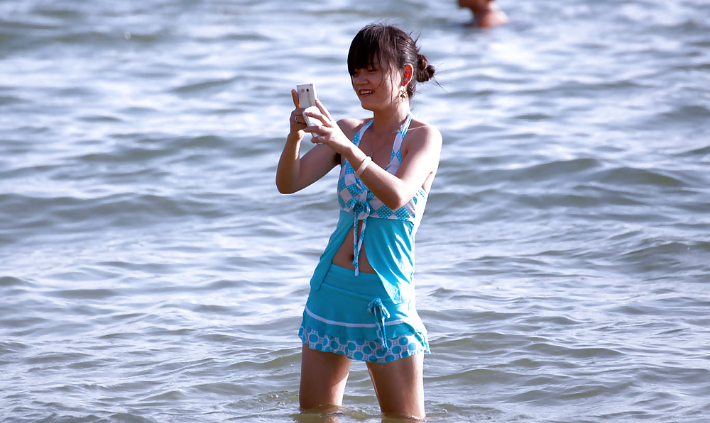 Mein Besuch Am Strand (schöne Asians Mit Behaarten Achselhöhlen) #23639222