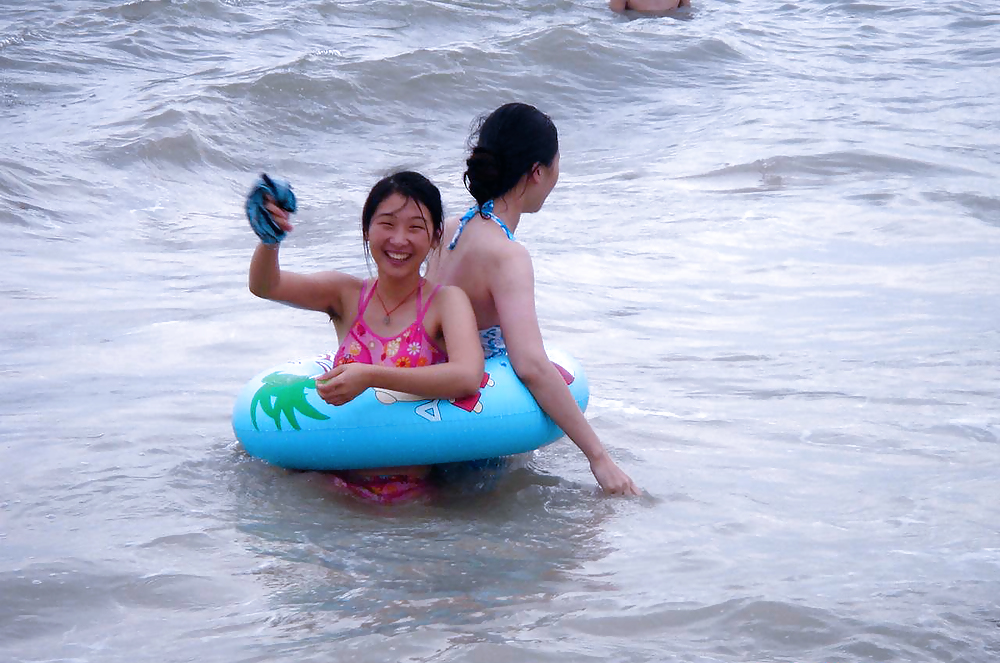 私のビーチへの訪問（毛むくじゃらの脇の下を持つ美しいアジア人
 #23639404