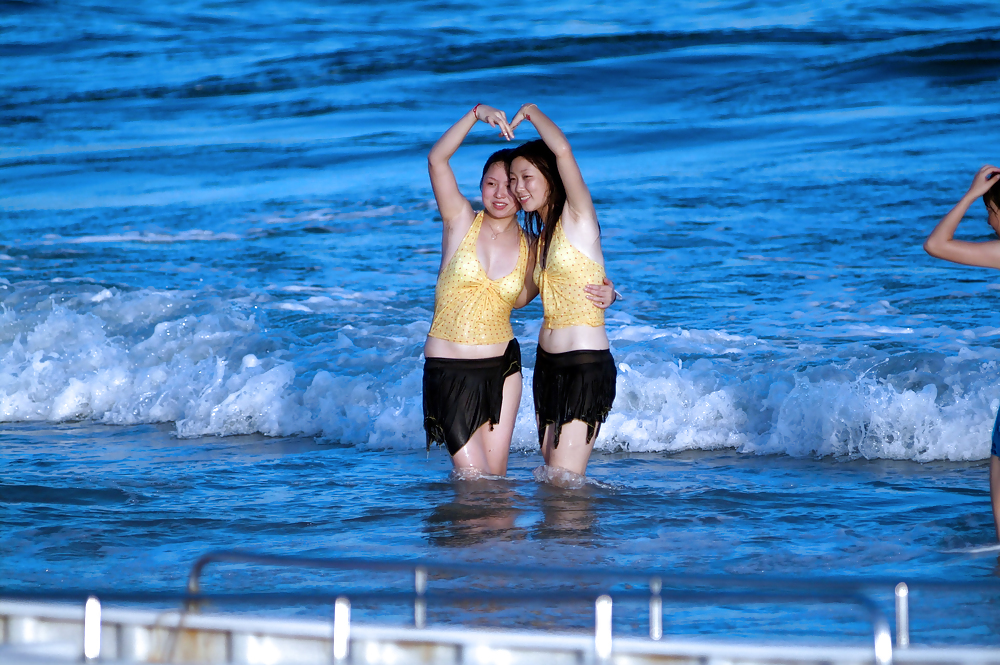 Mein Besuch Am Strand (schöne Asians Mit Behaarten Achselhöhlen) #23639415