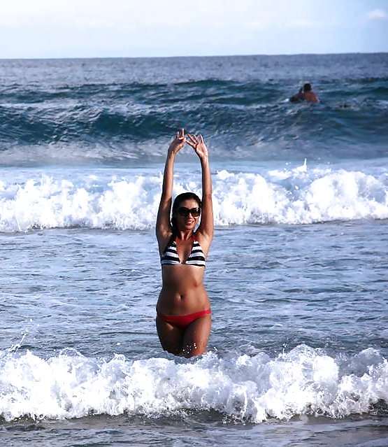 Ma Visite à La Plage (belles Asians Avec Aisselles Poilues) #23639447