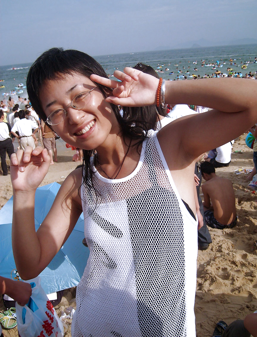 私のビーチへの訪問（毛むくじゃらの脇の下を持つ美しいアジア人
 #23640161