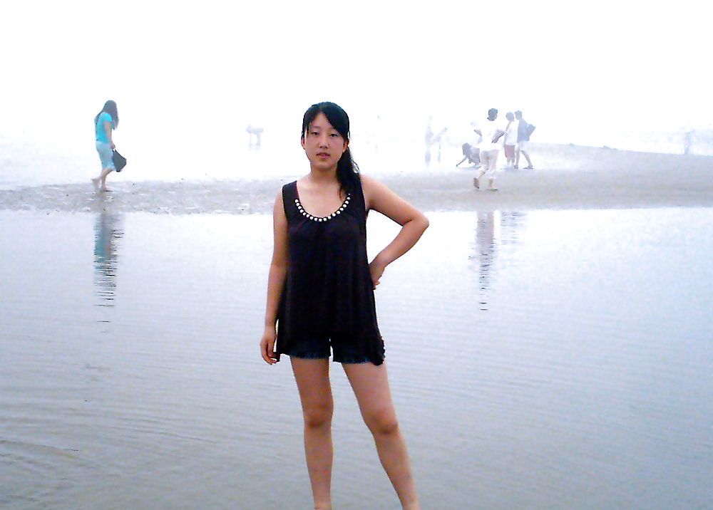 私のビーチへの訪問（毛むくじゃらの脇の下を持つ美しいアジア人
 #23640400