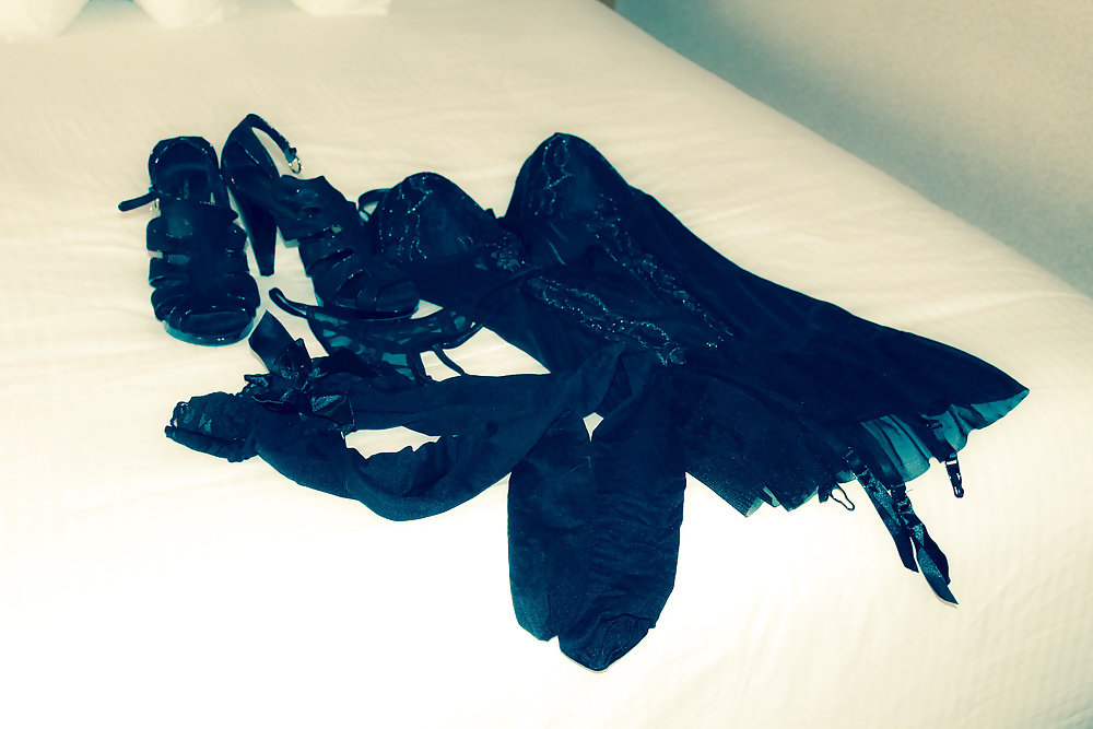 Getting ready #26009008