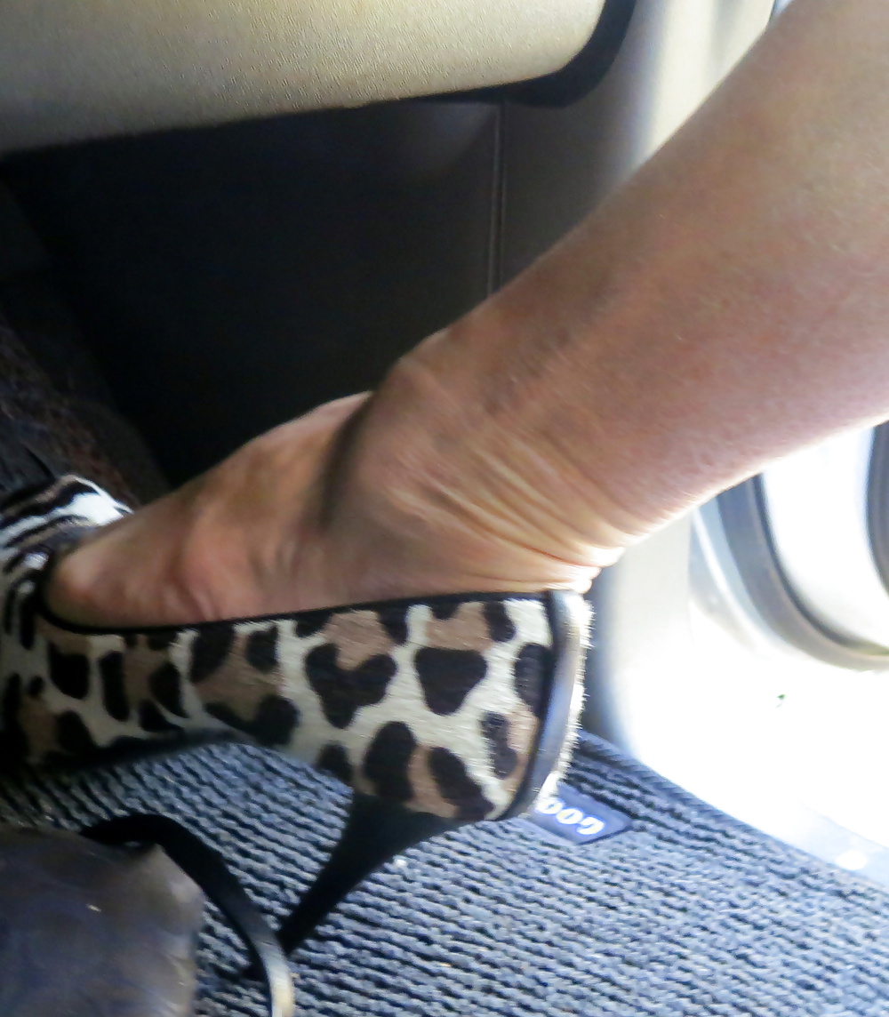 Stuart Weitzman Bur Peep Toed Und Stuarts Misc #25737738
