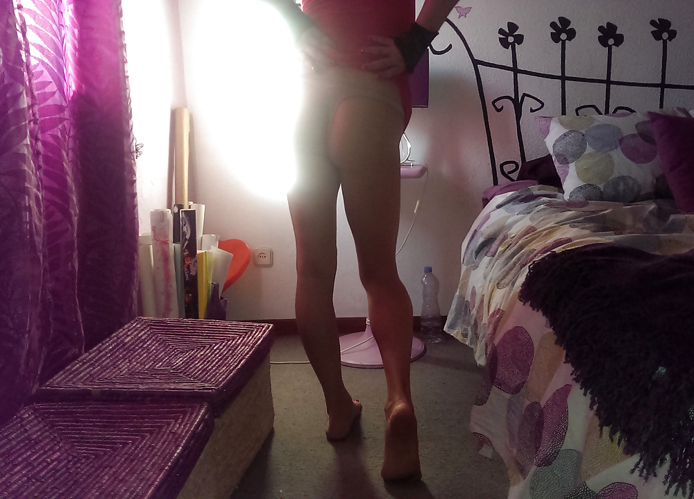 Lindo crossdresser en la intimidad
 #39930270