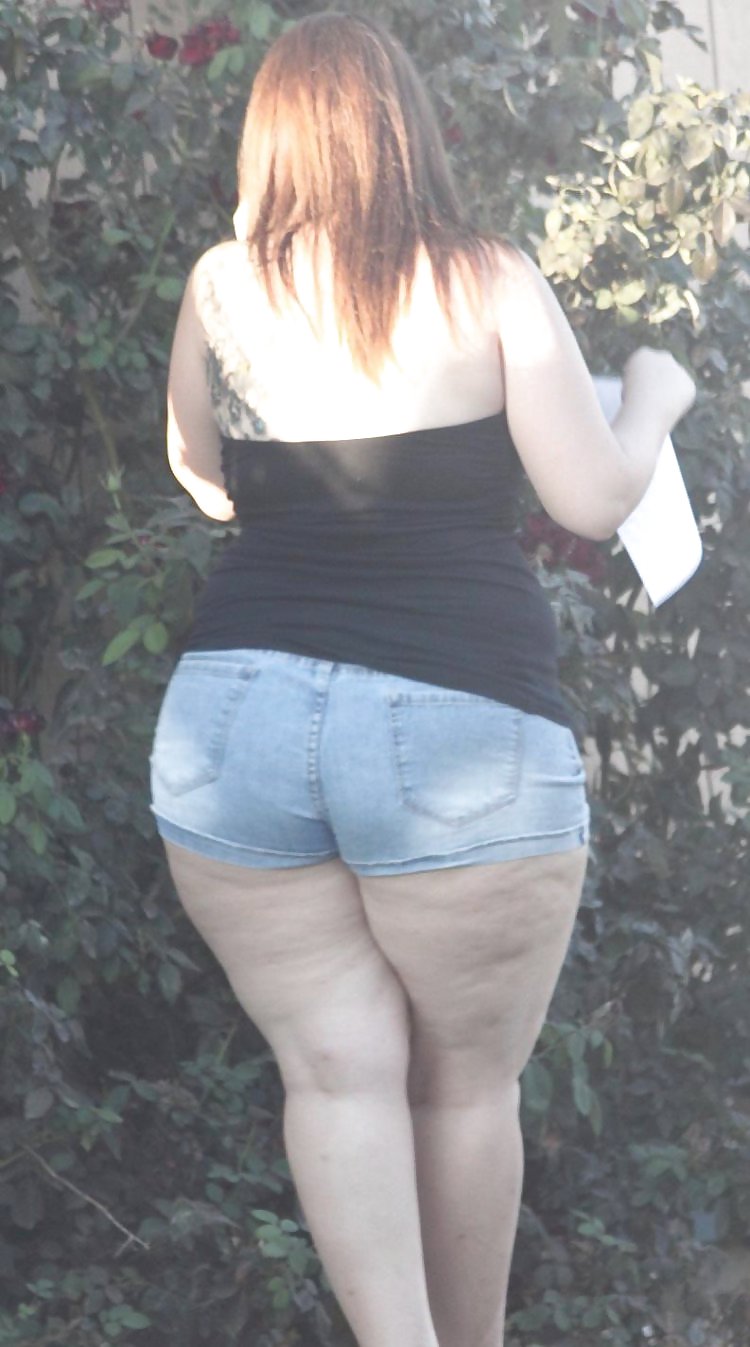 Rando Public PAWG Donks #35737473