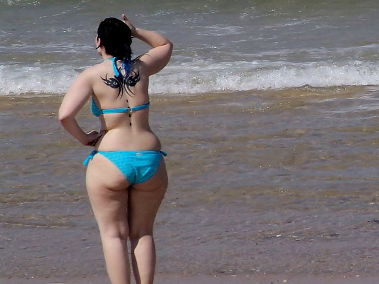 Rando Public PAWG Donks #35737495