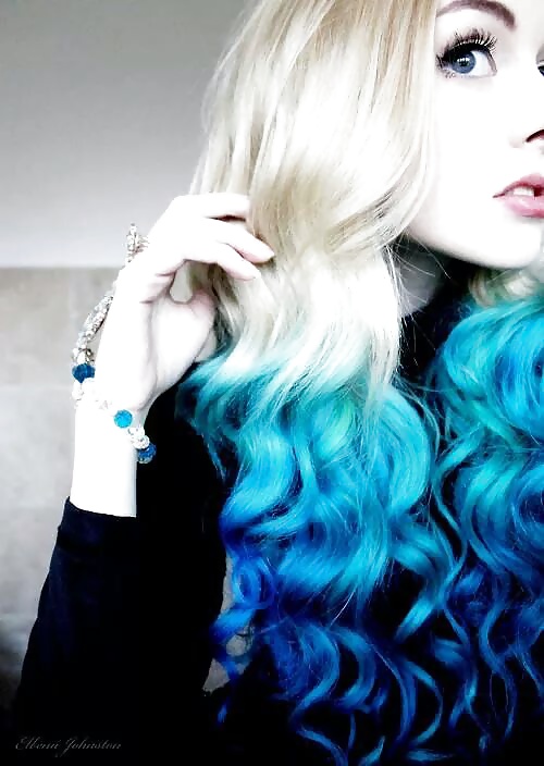 Mädchen Mit Blauen Haaren #33355783