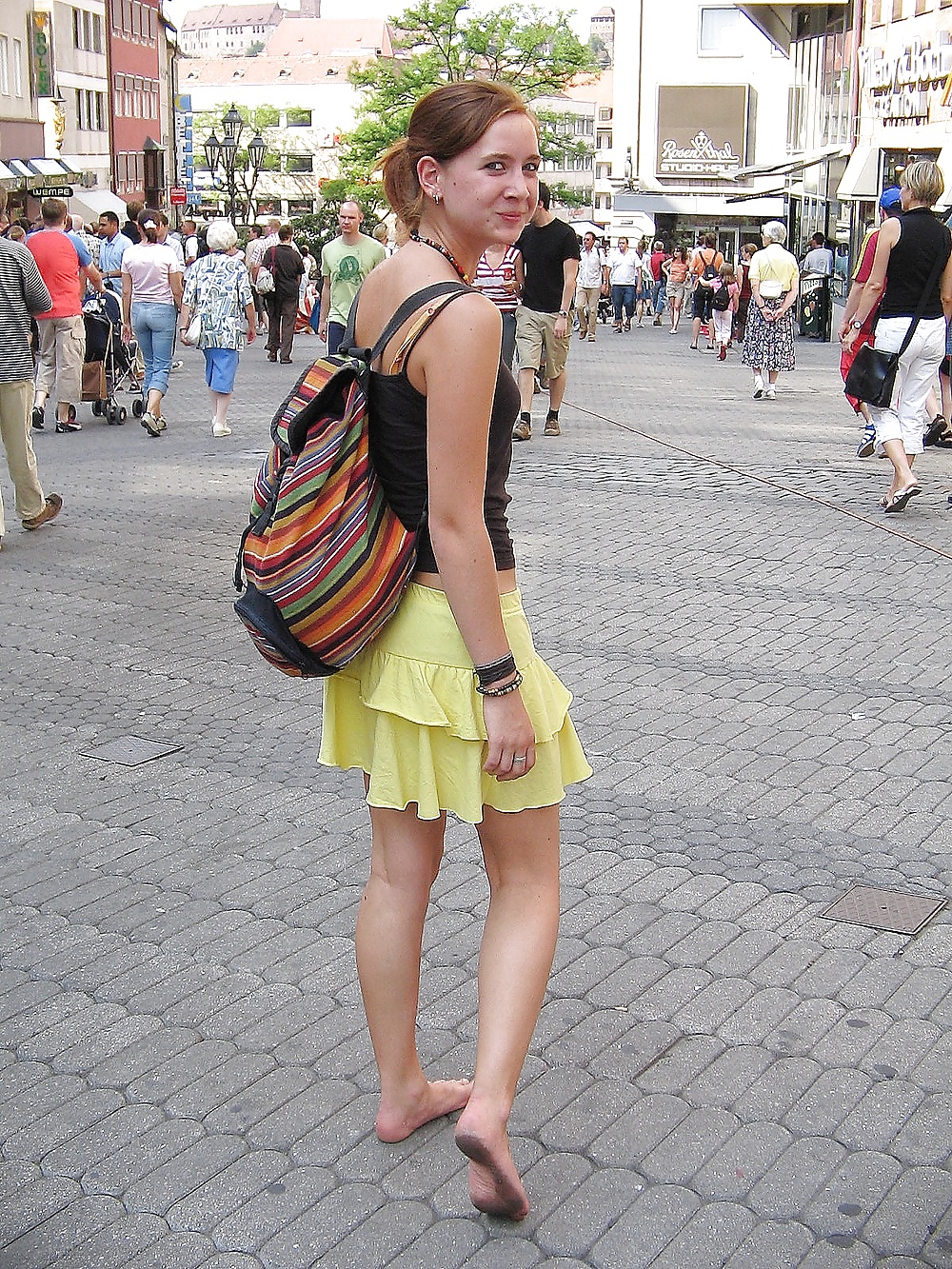 Schmutzigen Füße - Straße Füße #34640083