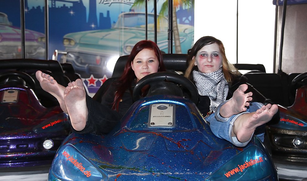 Schmutzigen Füße - Straße Füße #34640174