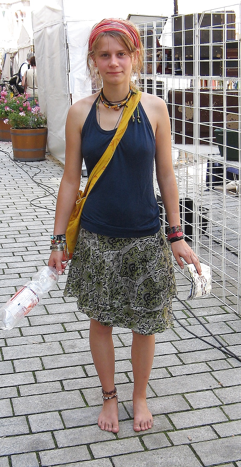 Schmutzigen Füße - Straße Füße #34640210