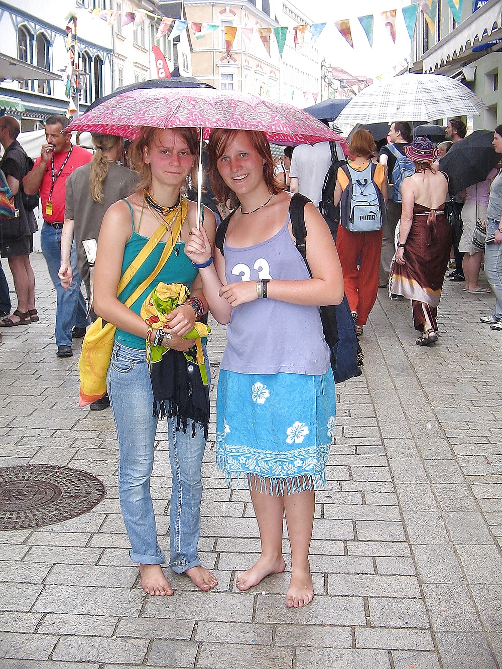 Schmutzigen Füße - Straße Füße #34640231