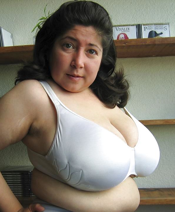 Mature woman with big chunky hangers 4 #23443439