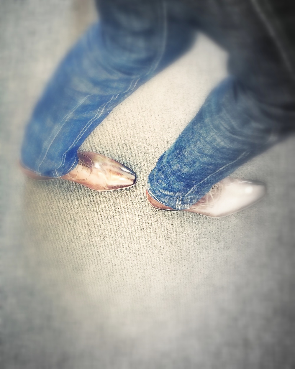 I SHOOT MY SHELF 1 #33893585