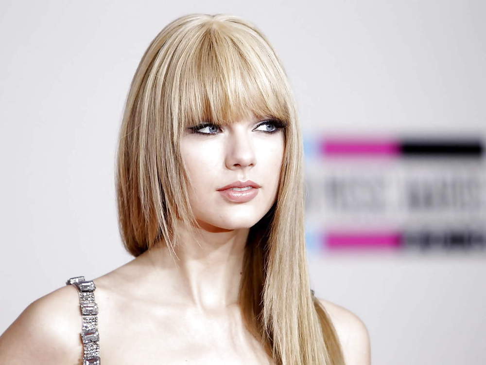 Taylor swift
 #35751698