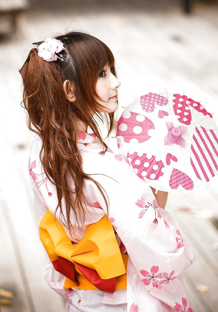 Sexy Japanische Mädchen Im Kimono #39950851