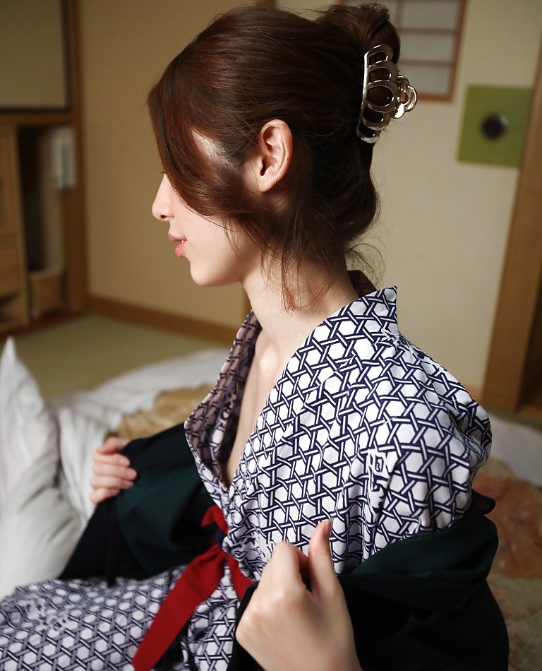 Sexy japanese girls in kimono #39950918