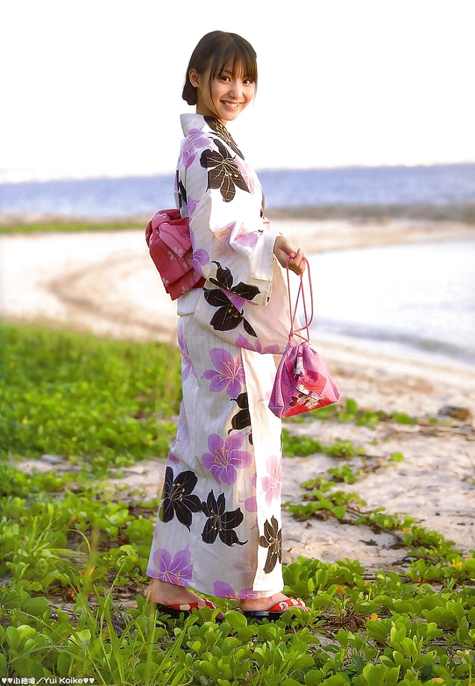 Sexy chicas japonesas en kimono
 #39951119
