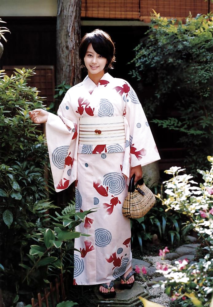 Sexy japanese girls in kimono #39951130