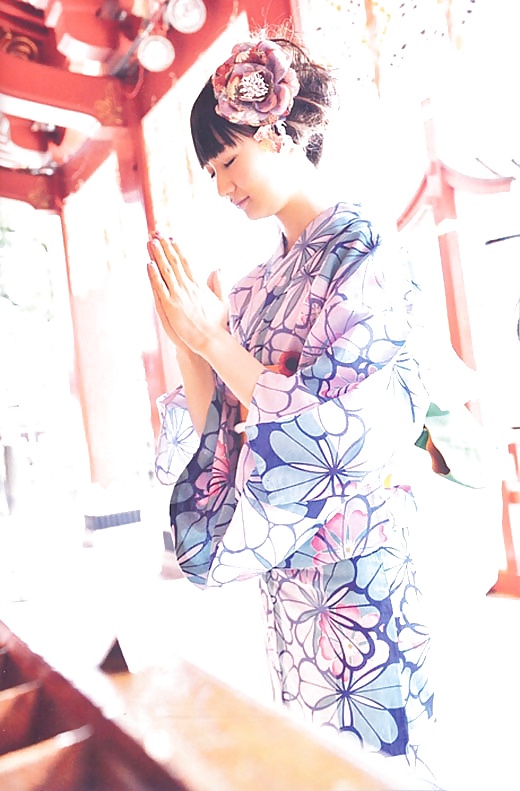 Sexy japanese girls in kimono #39951148