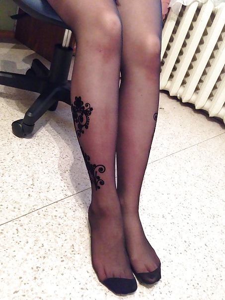Sì, e io amo le gambe piuttosto questa è la mia arte.
 #33183754