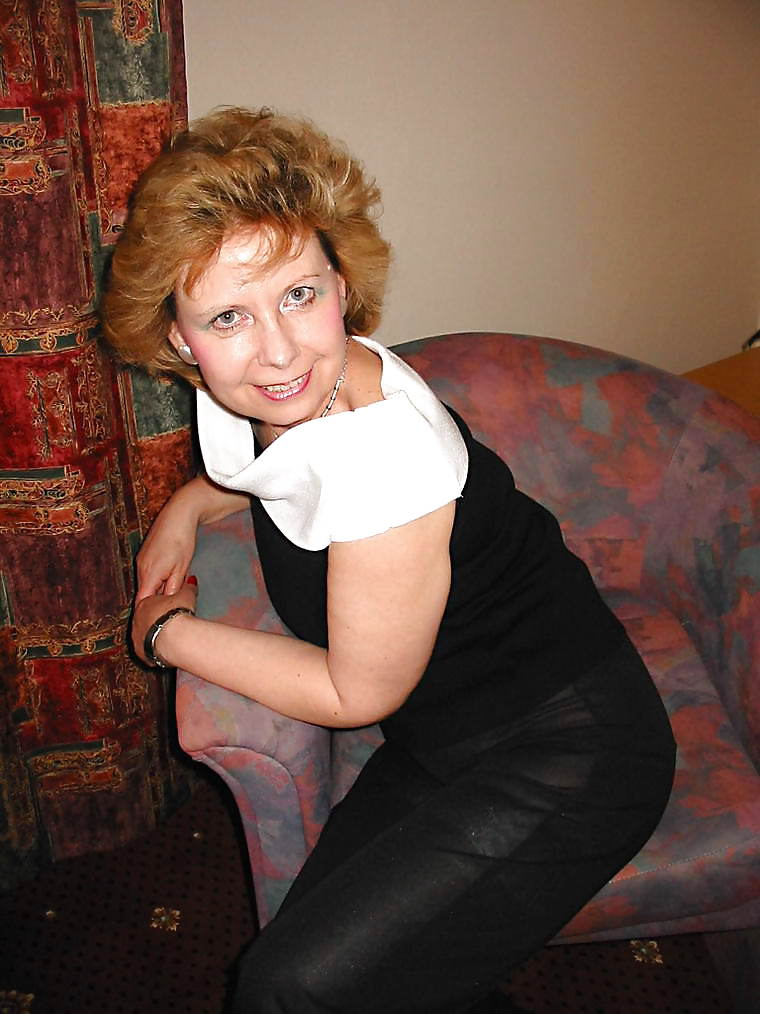 Wunderbar Reife Dame #36702427