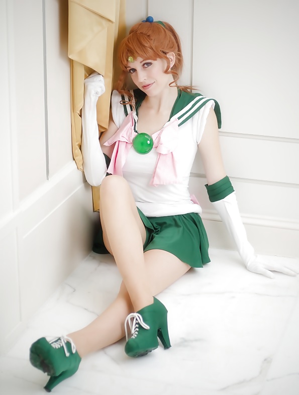 Sailor Jupiter Cosplay Mädchen #32680686