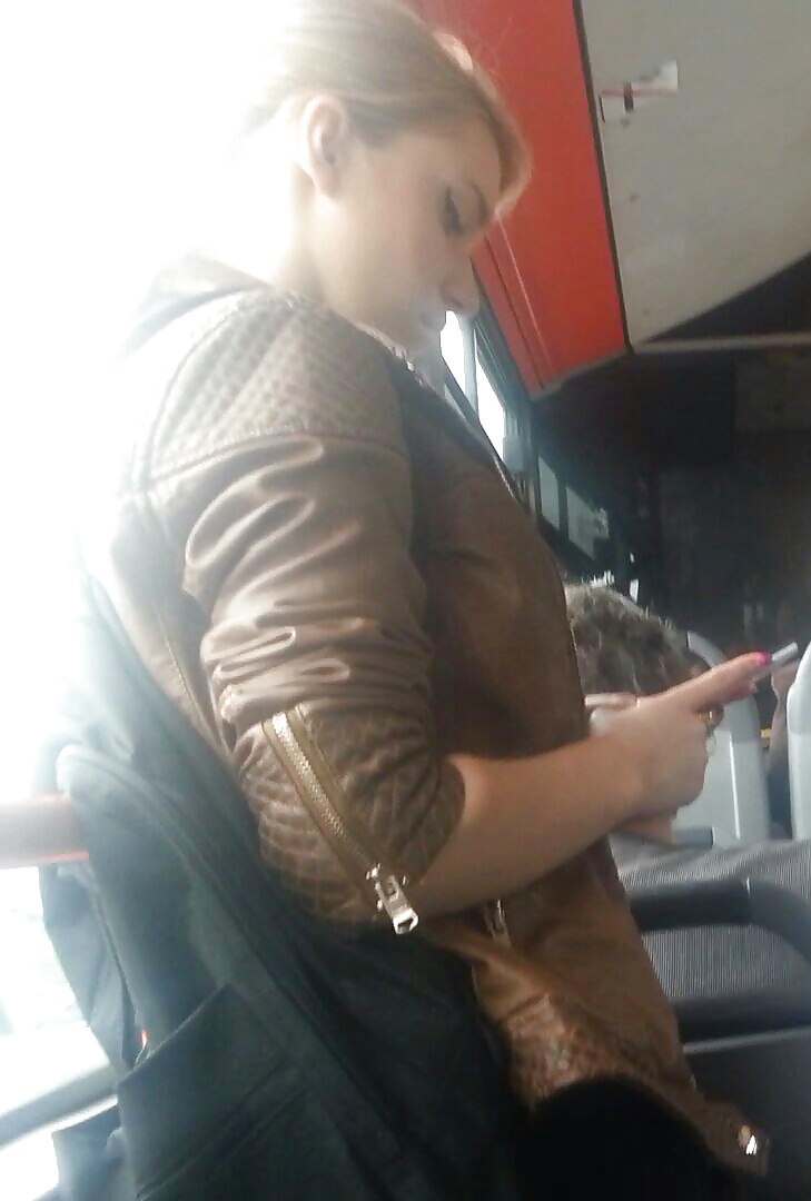 Sexy Teenager In Bus, Bahn Rumänisch #34367088