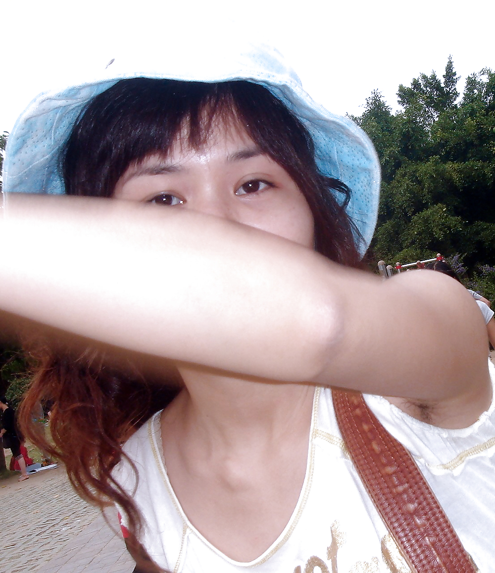 中国でのCandid hairy armpit photography
 #36834051