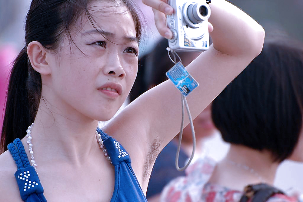 Candid Hairy Armpit Photography in China. #36834201