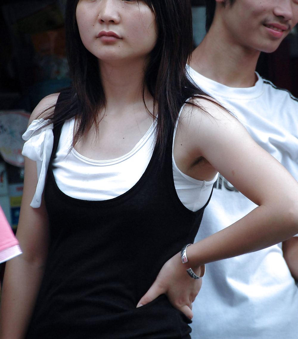 Candid Hairy Armpit Photography in China. #36834382