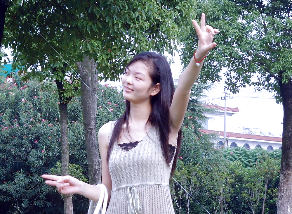 中国でのCandid hairy armpit photography
 #36834443