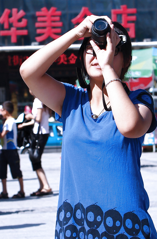 Candid Hairy Armpit Photography in China. #36834548