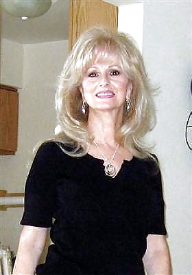 Milf, Mature, Granny Mix 5 #31486386