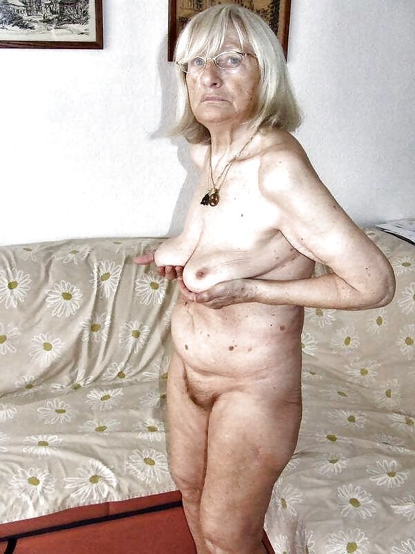 BLONDE HAIRY GRANNY #22995033